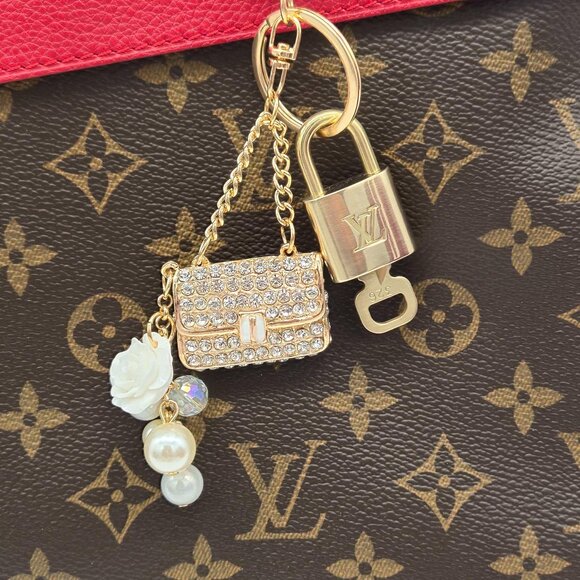 Authentic Louis Vuitton Lock & Key with unbranded Bagcharm, Keycharm, Keychain - Picture 5 of 8